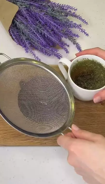 Pudarkan garis halus di wajah berbagai sumber