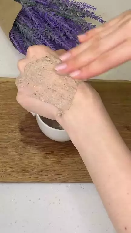 Pudarkan garis halus di wajah berbagai sumber