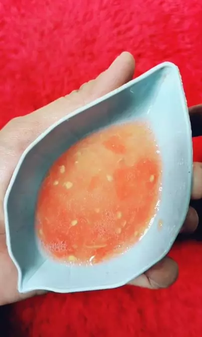 Pudarkan flek hitam akibat penuaan pakai 1 jenis buah-buahan Berbagai sumber