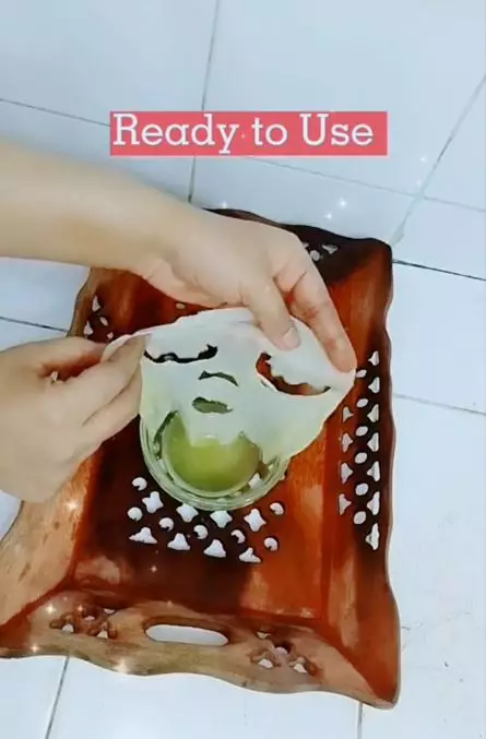 Atasi keriput di wajah pakai sheet mask dari 3 bahan alami Berbagai sumber Atasi keriput di wajah pakai sheet mask dari 3 bahan alami Berbagai sumber