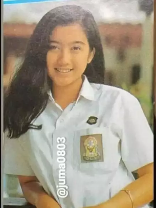 desy ratnasari disebut mirip nike ardilla © berbagai sumber