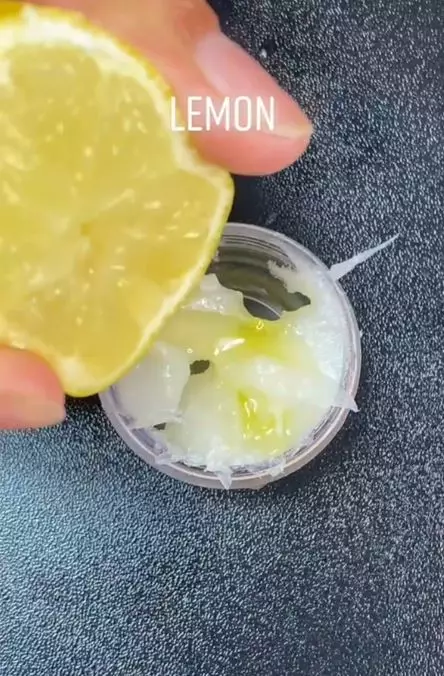 Kuku cepat panjang dan berkilau pakai 1 jenis buah-buahan Berbagai sumber