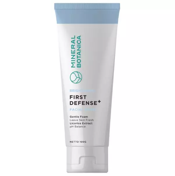 Rekomendasi skincare pemutih wajah lokal di bawah Rp 150 ribu Berbagai sumber