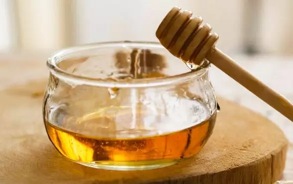 Kurangi rambut rontok berlebih pakai 1 bahan pemanis Berbagai sumber