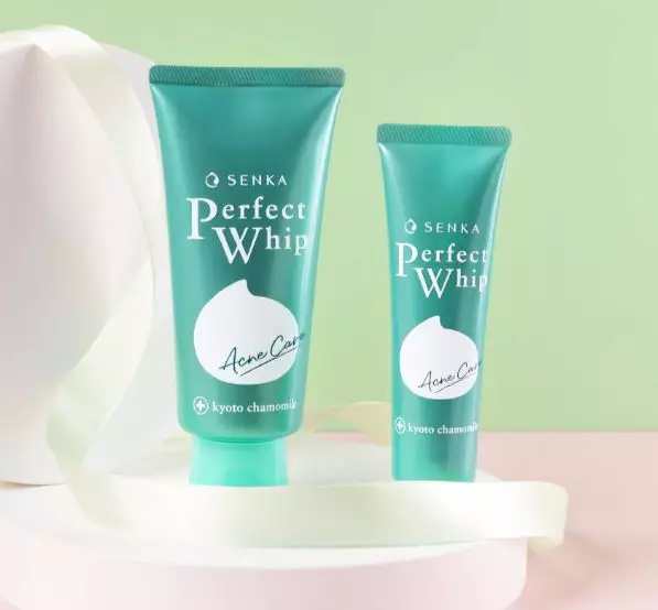 Rekomendasi skincare penghilang bekas jerawat  berbagai sumber