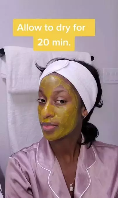 Pudarkan flek hitam agar wajah cerah merata Berbagai sumber Pudarkan flek hitam agar wajah cerah merata Berbagai sumber