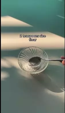 memudarkan kerutan berbagai sumber