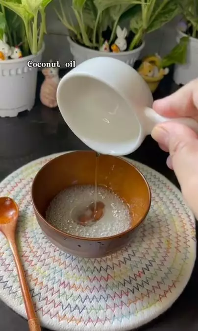 Kurangi rontok dan kulit kepala gatal Berbagai sumber