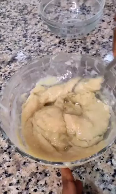 Mengurangi rontok dan rambut uban Berbagai sumber