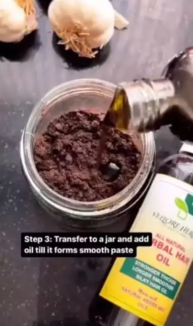 Hitamkan uban di rambut Berbagai sumber