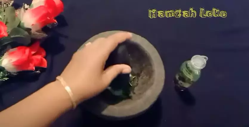 Flek hitam membandel Berbagai sumber Flek hitam membandel Berbagai sumber