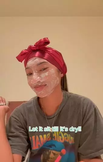 Bersihkan pori-pori wajah tersumbat Berbagai sumber