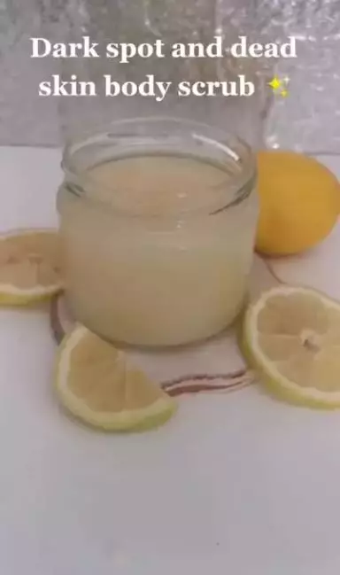 Memudarkan flek hitam dan kulit kusam Berbagai sumber Memudarkan flek hitam dan kulit kusam Berbagai sumber