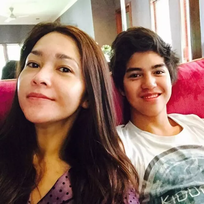 potret maia estianty tanpa makeup bukti cantik © instagram potret maia estianty tanpa makeup bukti cantik © instagram