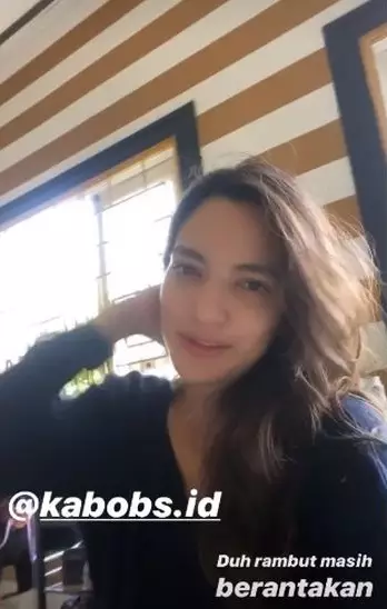 pesona seleb bangun tidur rambut acak acakan © instagram pesona seleb bangun tidur rambut acak acakan © instagram