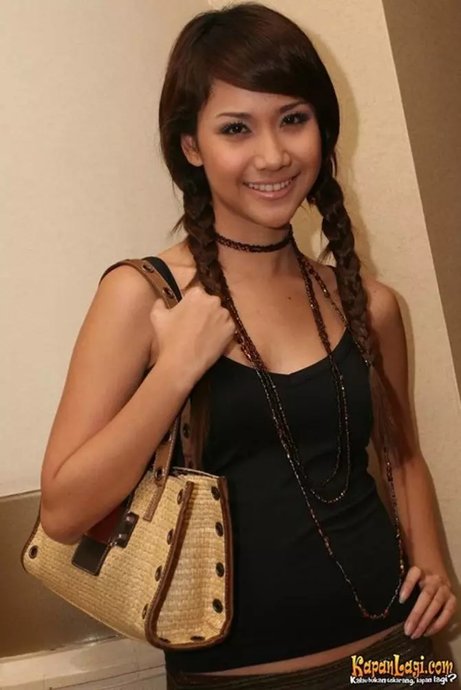 pesona bcl dari awal karier hingga kini © berbagai sumber pesona bcl dari awal karier hingga kini © berbagai sumber