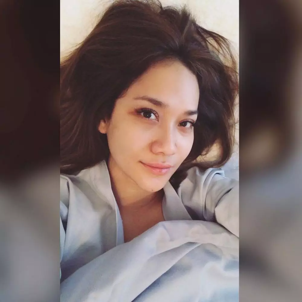 seleb 40-an pamer wajah no makeup © berbagai sumber seleb 40-an pamer wajah no makeup © berbagai sumber