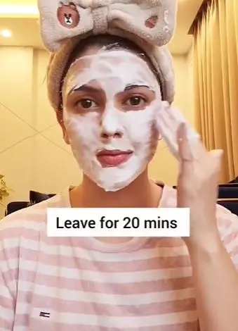 Kecilkan pori dan kencangkan wajah Berbagai sumber Kecilkan pori dan kencangkan wajah Berbagai sumber