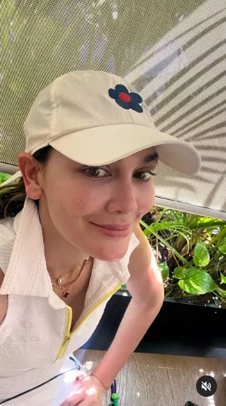 Luna Maya tanpa makeup jadi sorotan © berbagai sumber Luna Maya tanpa makeup jadi sorotan © berbagai sumber