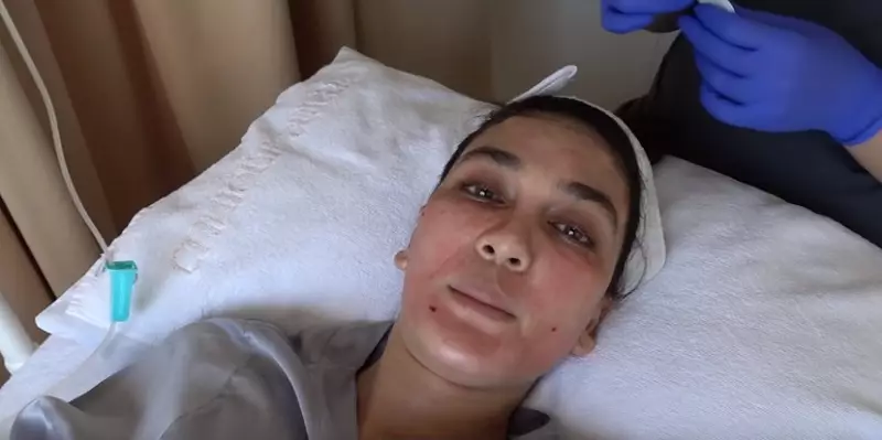 Luna Maya tanpa makeup jadi sorotan © berbagai sumber Luna Maya tanpa makeup jadi sorotan © berbagai sumber