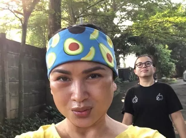 Titi DJ pede tampil no makeup © Instagram