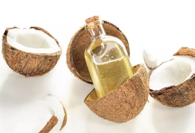 Mengurangi tumbuhnya uban dini Berbagai sumber