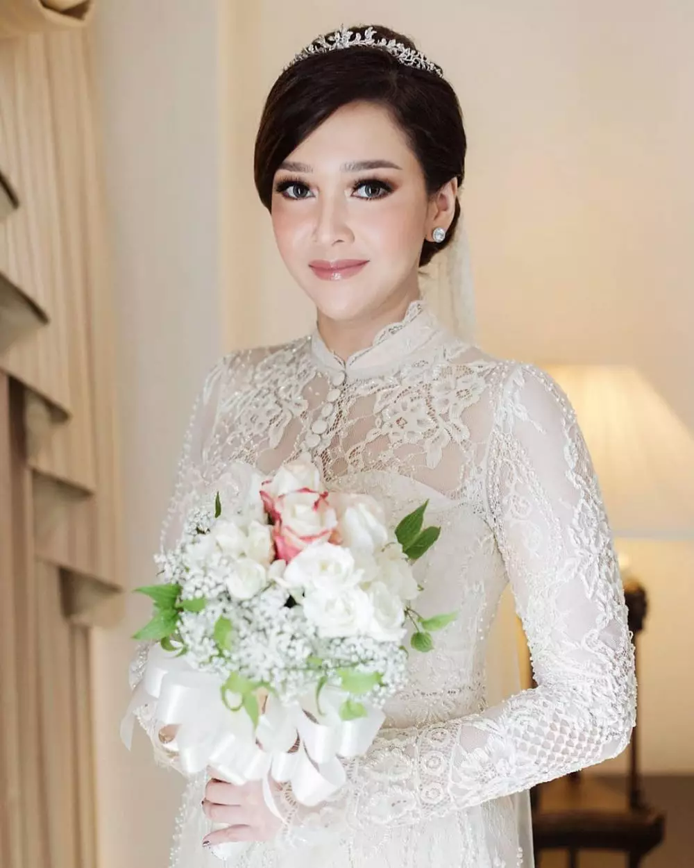 artis menikah dua kali gaya sederhana © Instagram