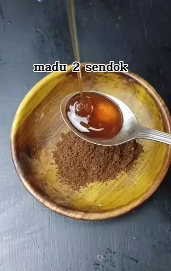 Menghaluskan wajah kasar dan kusam Berbagai sumber