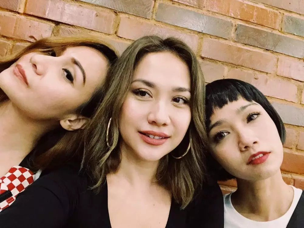 bcl dan intan ayu sepupuan © berbagai sumber