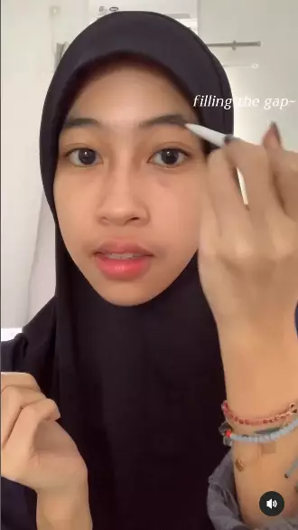 makeup ala Adiba Khanza berbagai sumber makeup ala Adiba Khanza berbagai sumber