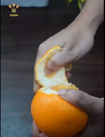 trik hilangkan flek hitam di wajah pakai krim alami berbagai sumber