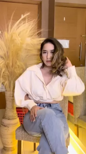 Risma Nilawati tampil modis © Instagram