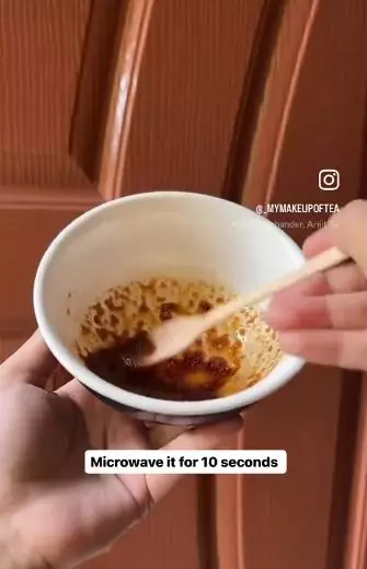 Angkat komedo hitam dan putih di hidung Berbagai sumber Angkat komedo hitam dan putih di hidung Berbagai sumber