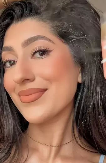 Hilangkan ketombe berkerak pakai hair spray lemon Berbagai sumber Hilangkan ketombe berkerak pakai hair spray lemon Berbagai sumber