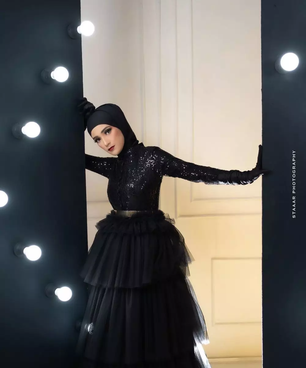 seleb mirip artis lain usai makeup © instagram seleb mirip artis lain usai makeup © instagram