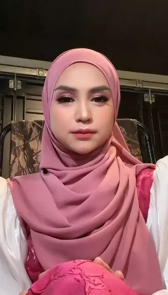 seleb mirip artis lain usai makeup © instagram seleb mirip artis lain usai makeup © instagram