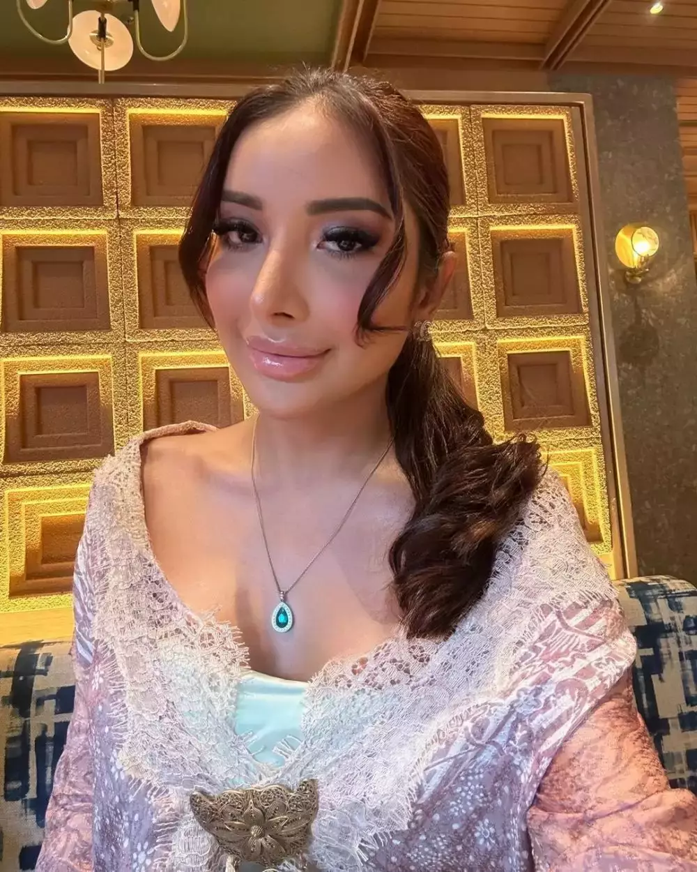 seleb mirip artis lain usai makeup © instagram seleb mirip artis lain usai makeup © instagram