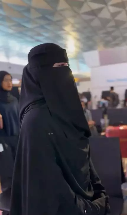 momen umi pipik lepas kepergian anak bungsu © instagram momen umi pipik lepas kepergian anak bungsu © instagram