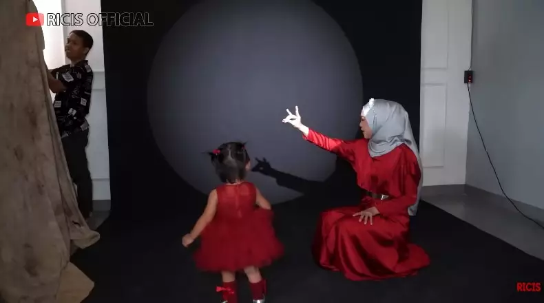 Ria Ricis pemotretan terbaru bareng anak © berbagai sumber