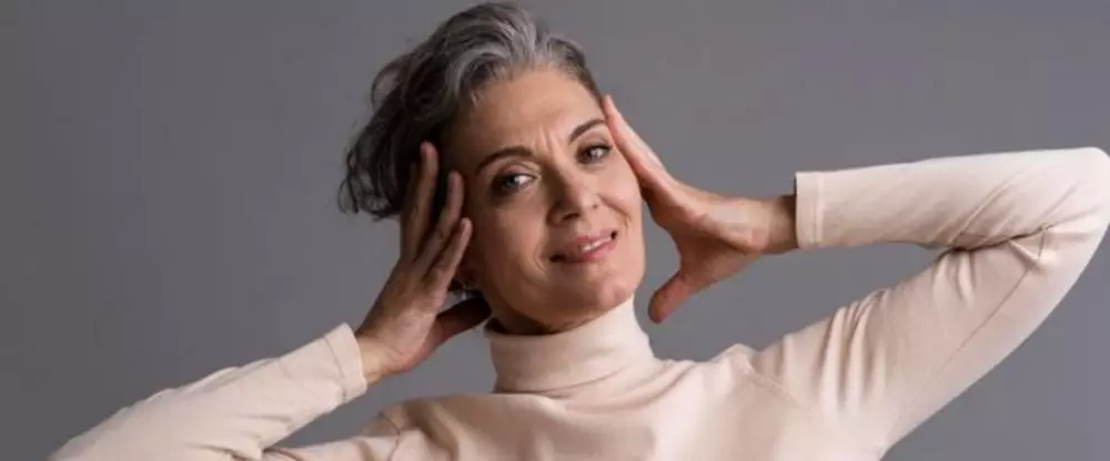 Hitamkan rambut uban pakai daun salam Berbagai sumber