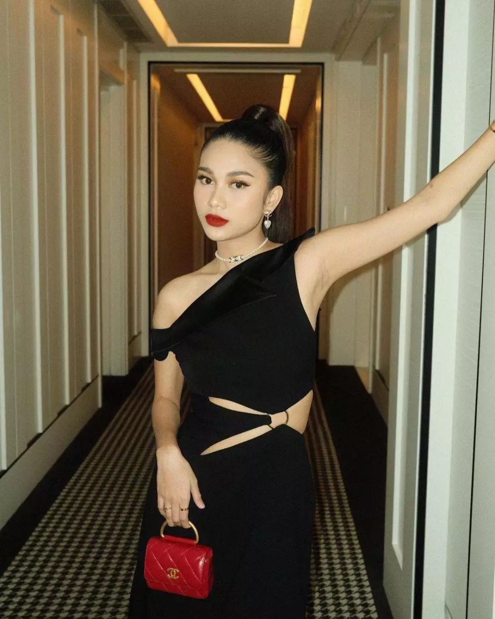 potret zize dengan makeup bold pangling © instagram potret zize dengan makeup bold pangling © instagram