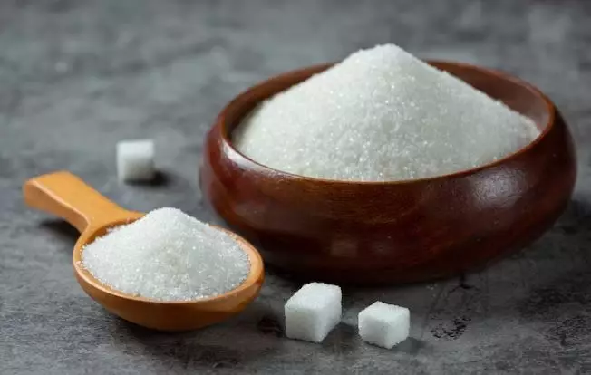 Bersihkan kotoran penyebab komedo di wajah Berbagai sumber