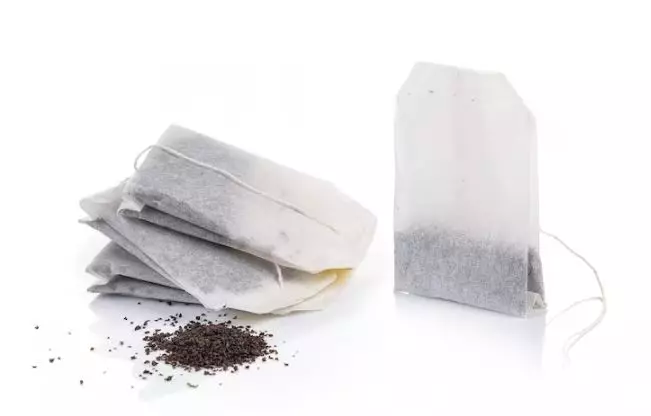 Hitamkan rambut penuh uban pakai teh Berbagai sumber