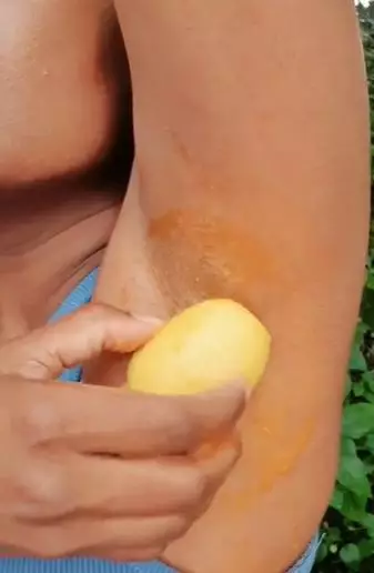 Putihkan ketiak hitam penuh daki pakai brown sugar Berbagai sumber