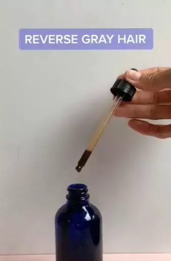 Menunda tumbuhnya uban pakai masker bubuk amla Berbagai sumber