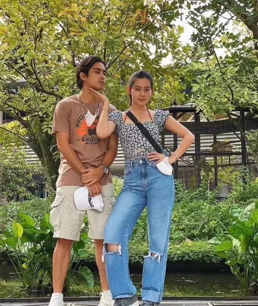 Laura Theux pamer bare face © Instagram