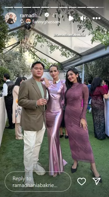 pesona nia ramadhani di ultah pernikahan mertua © 2023 brilio.net