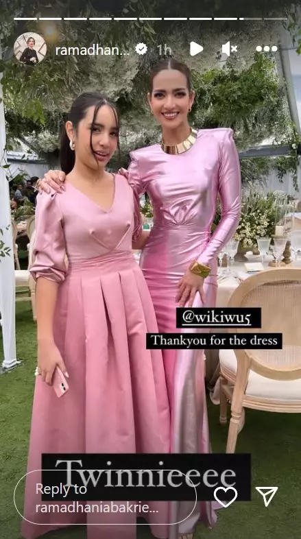 pesona nia ramadhani di ultah pernikahan mertua © 2023 brilio.net