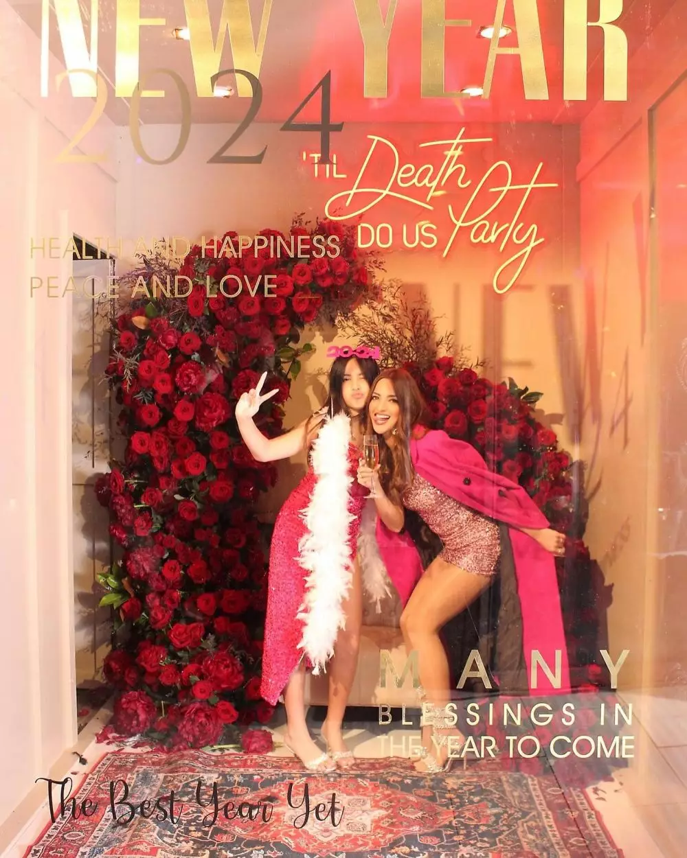 gaun tahun baru mikhayla © Instagram