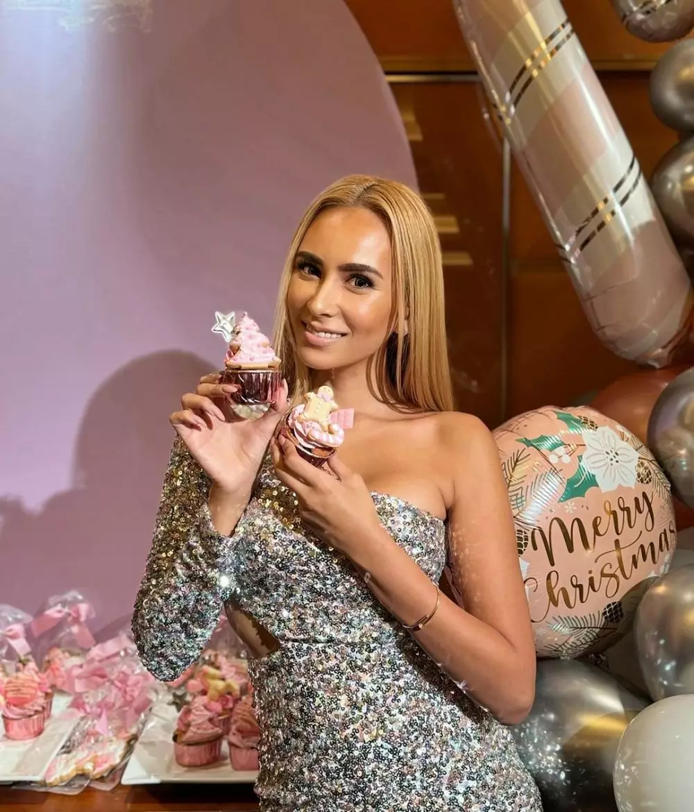 potret malia shino rahman model jepang © instagram